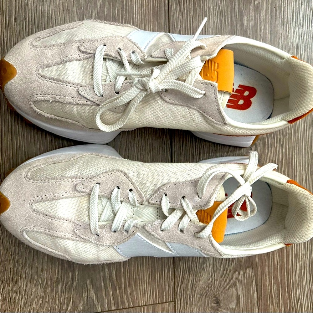 New Balance 327 Excellent Condition